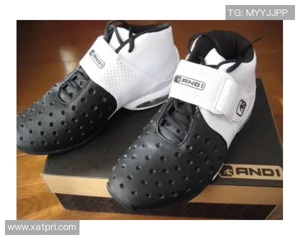 球星们最爱的足球鞋品牌与款式揭秘他们的独特选择与偏好